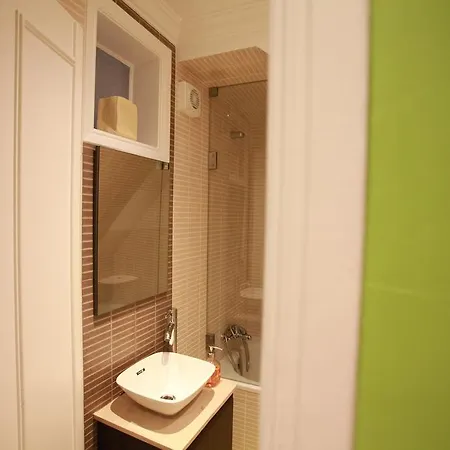 Apartman Superb Modern Spot In