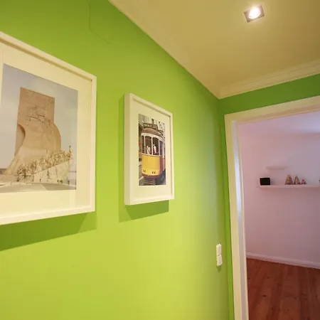 Superb Modern Spot In *