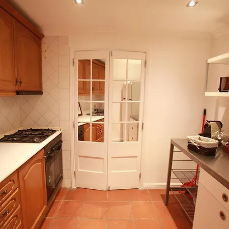 Superb Modern Spot In Apartman Lisboa